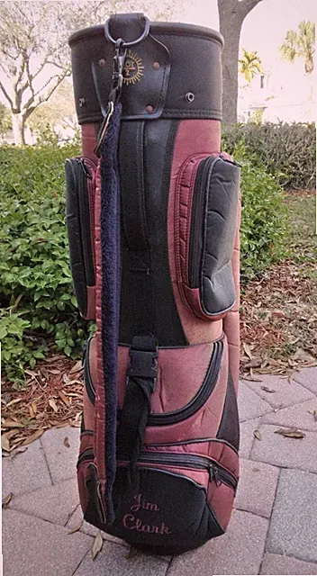 Golf cart bag HotZ , 3 div , all zippers work . See pictures for details