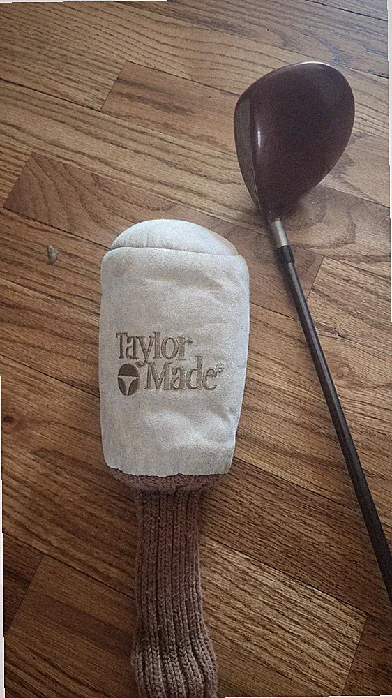 Golf - Taylor MADE 9.5 degree TITANIUM Driver / Right HAND / REG. FLEX