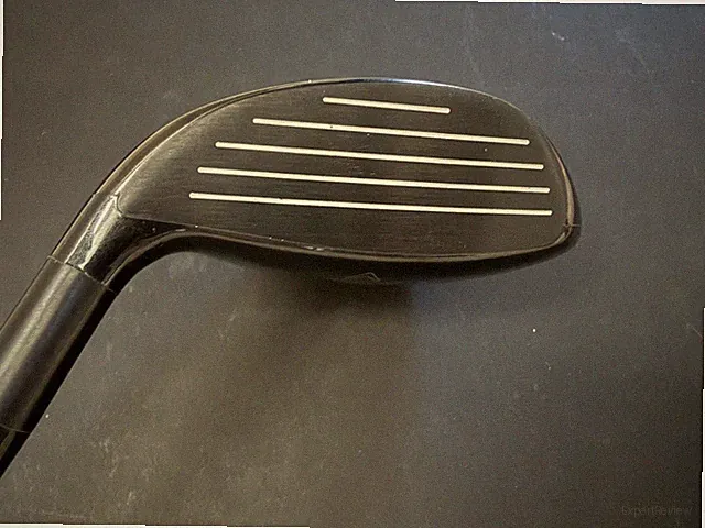 Great Condidtion Callaway Quantum Max Fairway 9 Wood. Regular Flex. Head Cover