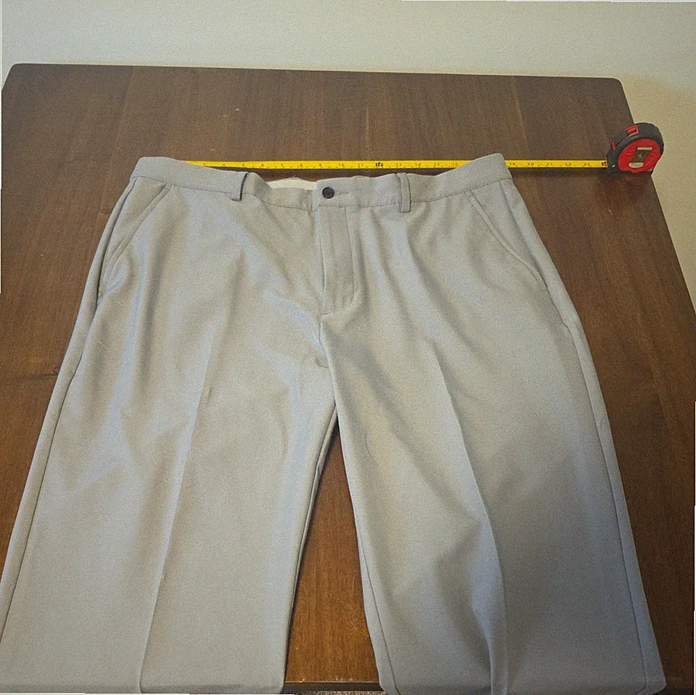 Greg Norman Men's Golf Performance Stretch Pants 38x30 Gray Flat Front