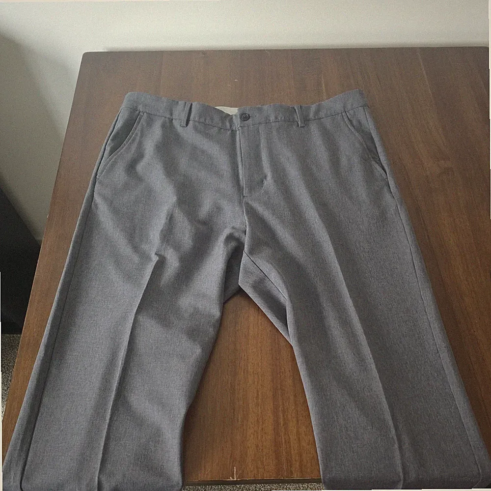 Greg Norman Men’s Gray Performance Pants 38x30 Golf Stretch Trouser Flat Front