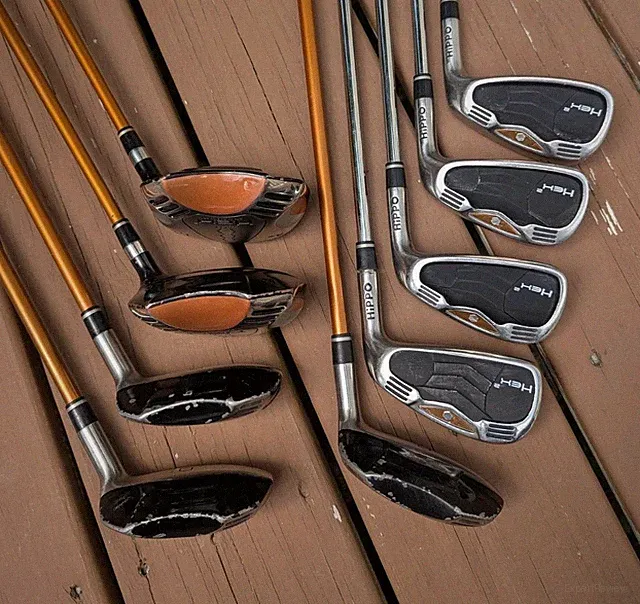 Hippo Hex 2 Golf Club Set 6W 4W Hybrids 3-5 Irons 6,8,9,PW Right Handed
