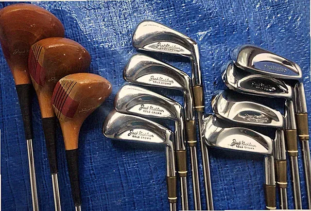 Jack Nicklaus “Gold Crown” Complete Golf Set 3-PW irons, 1,3,5 Woods, RH Reg