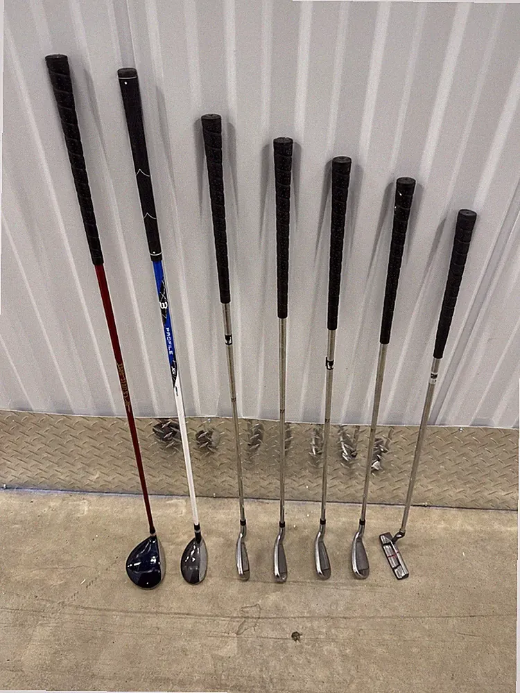 Jr Golf Set Tour Series RH - Hy,3W, 5 Iron, 7 Iron, 9 Iron, Red Zone Putter Read