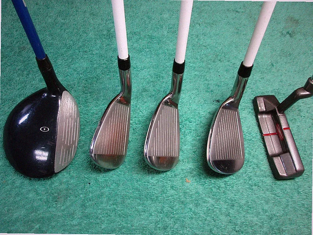 Junior Golf Set 5 Clubs - Driver, 7, 9, SW Irons, Putter - 42" to 48" Tall