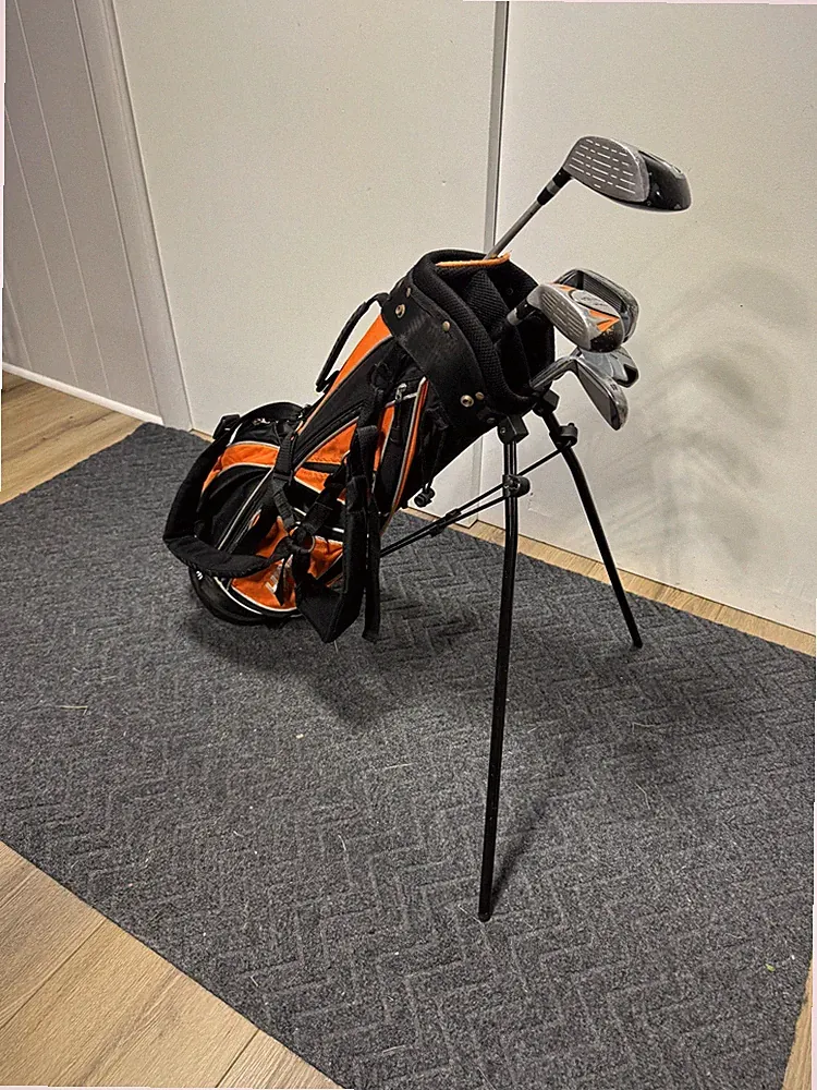 Junior Golf Set w/ Powerbilt Driver & Hippo Stand Bag 6 Clubs RH Driver = 37"