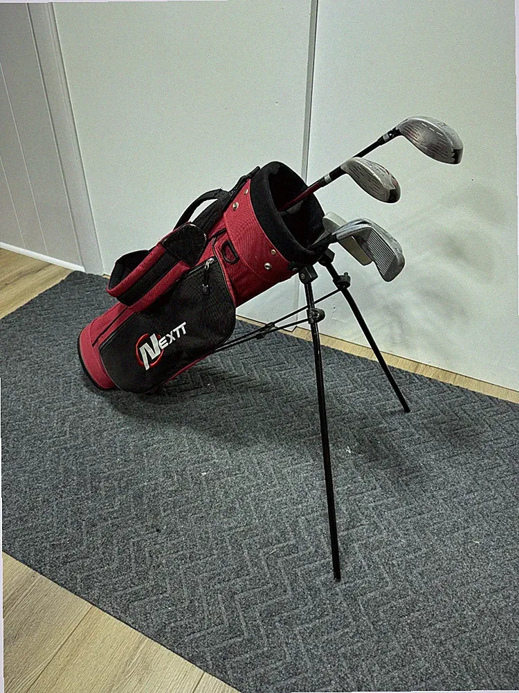 Junior Golf Set w/ Tour Edge Irons & Stand Bag - 6 Clubs - RH - Driver = 38"