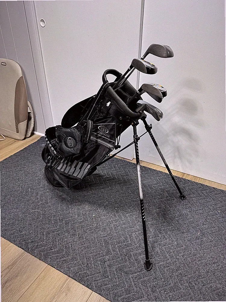 Junior Golf Set w/ U.S. Kids Stand Bag - 8 Clubs - RH - Driver = 39" Long