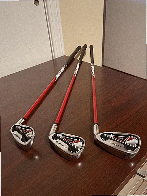 juniors maxfli Rev 2 golf clubs right hand Please Read Description