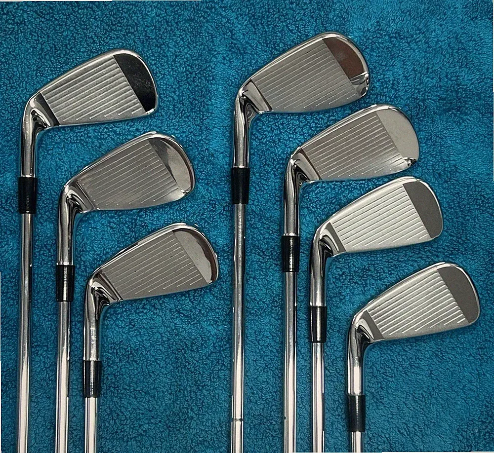 Kirkland Signature 7 Piece Right Handed Golf Club Iron Set Regular Flex 4-PW