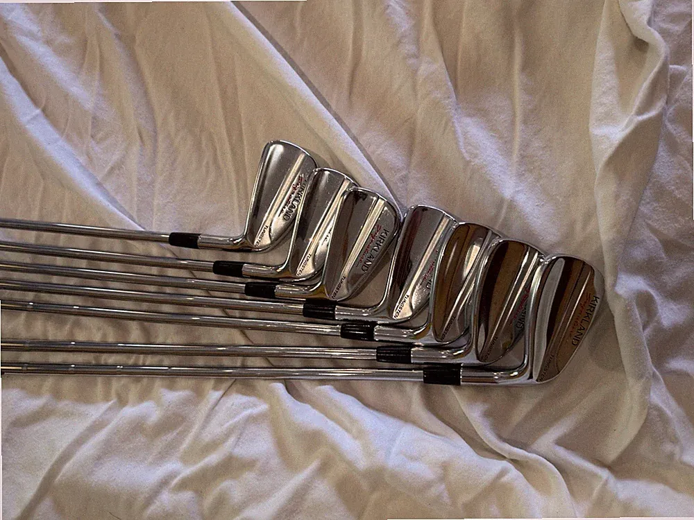 Kirkland Signature 7-Piece Right-Handed Golf Iron Set Regular Flex
