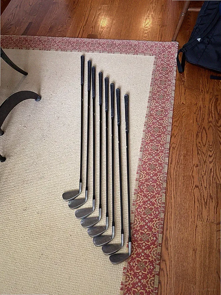 Knockoff Taylormade HT 405 Irons 4-SW Great for Beginners Right Handed Graphite