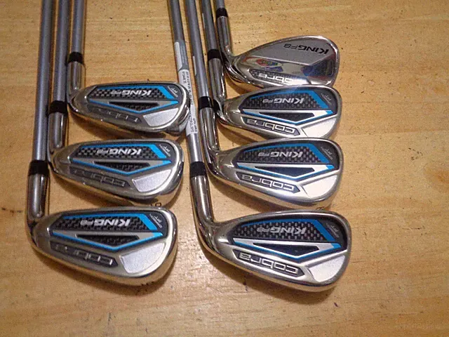 Ladies COBRA KING F8 5-PW,GW IRONS IRON Set F 8 Aldila Rogue Pro 60 Womens