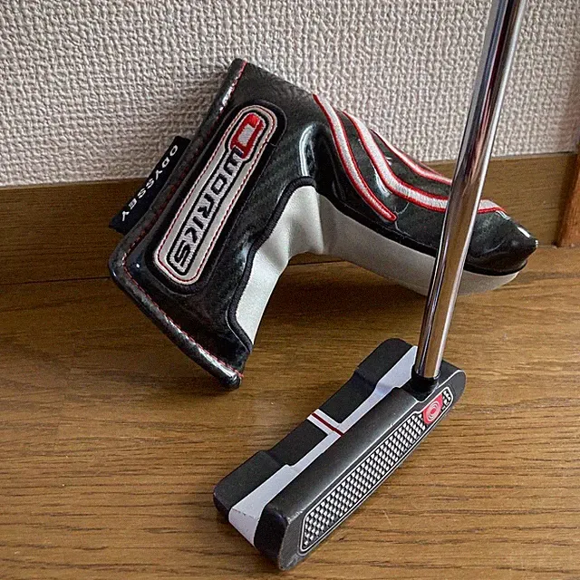Ladies Junior Odyssey Putter OWORKS 1W 31a