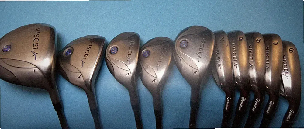 Ladies TaylorMade MISCELA Complete Golf Set Driver 3W 4 5 6 Hybrids 7-SW Irons