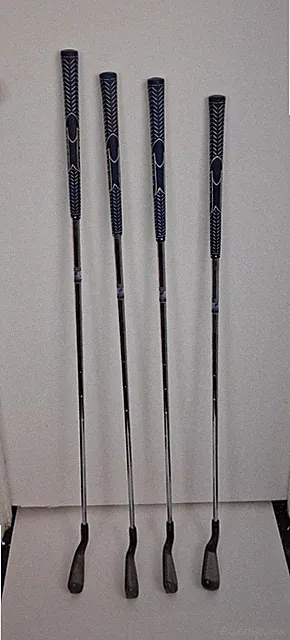 Lady Sanders Women's RH Iron Golf Clubs #3-5-6-8 Classic Tour Pro Steel Shafts