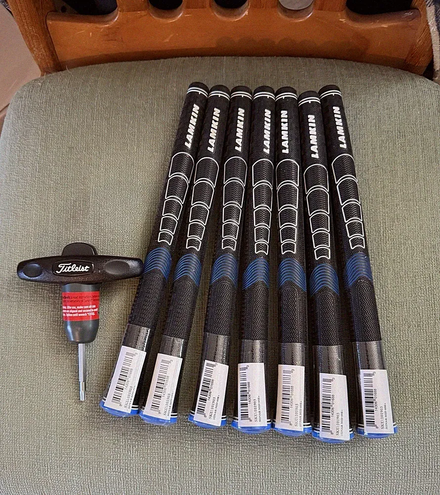 Lamkin Golf Club Grips, SKU 101903, Sonar Mid 60R+, Set of 7, + Torque Wrench