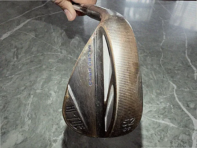 LEFT TaylorMade Hi-Toe 3 Copper Wedge *52/09* and 60