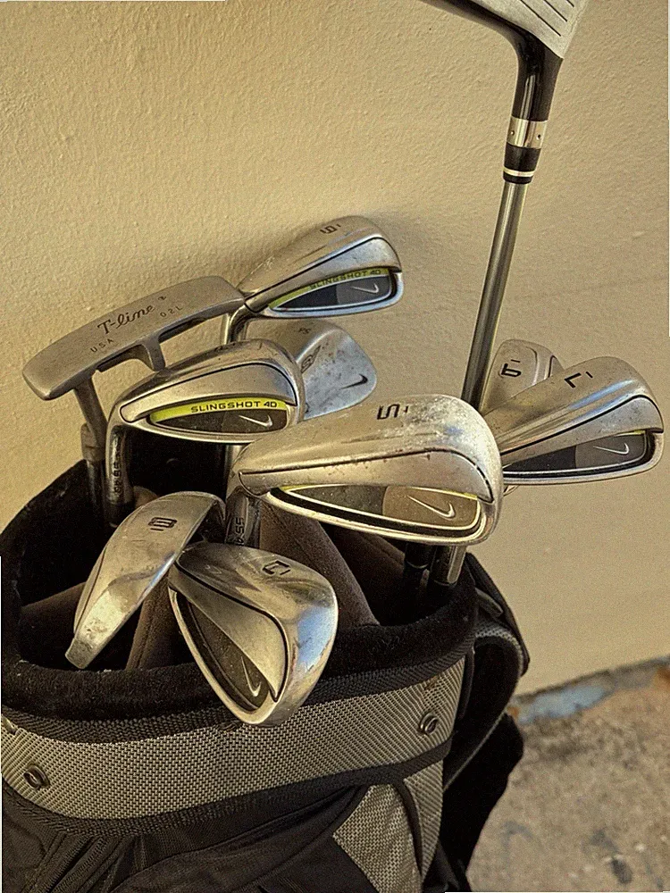 LEFTY NIKE SLINGSHOT 4D GOLF CLUB SET 5-9, A, P, SASQUATCH SUMO DRIVER W/ BAG