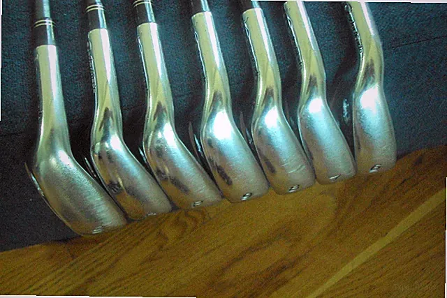 Lefty Taylormade R7 CGB Max RAC irons 6-PW,AW,SW R7-55 regular graph std length