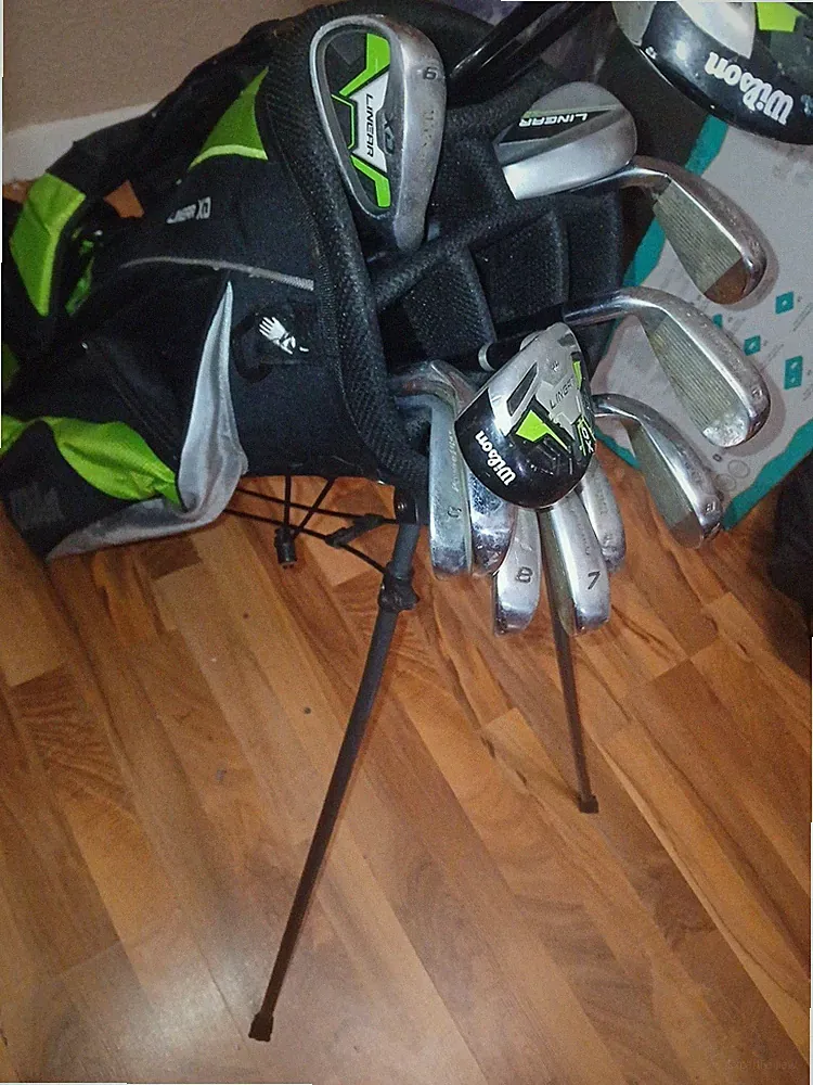 Lot Of 15 Golf Clubs & GOLF BAG, SOME Balls
