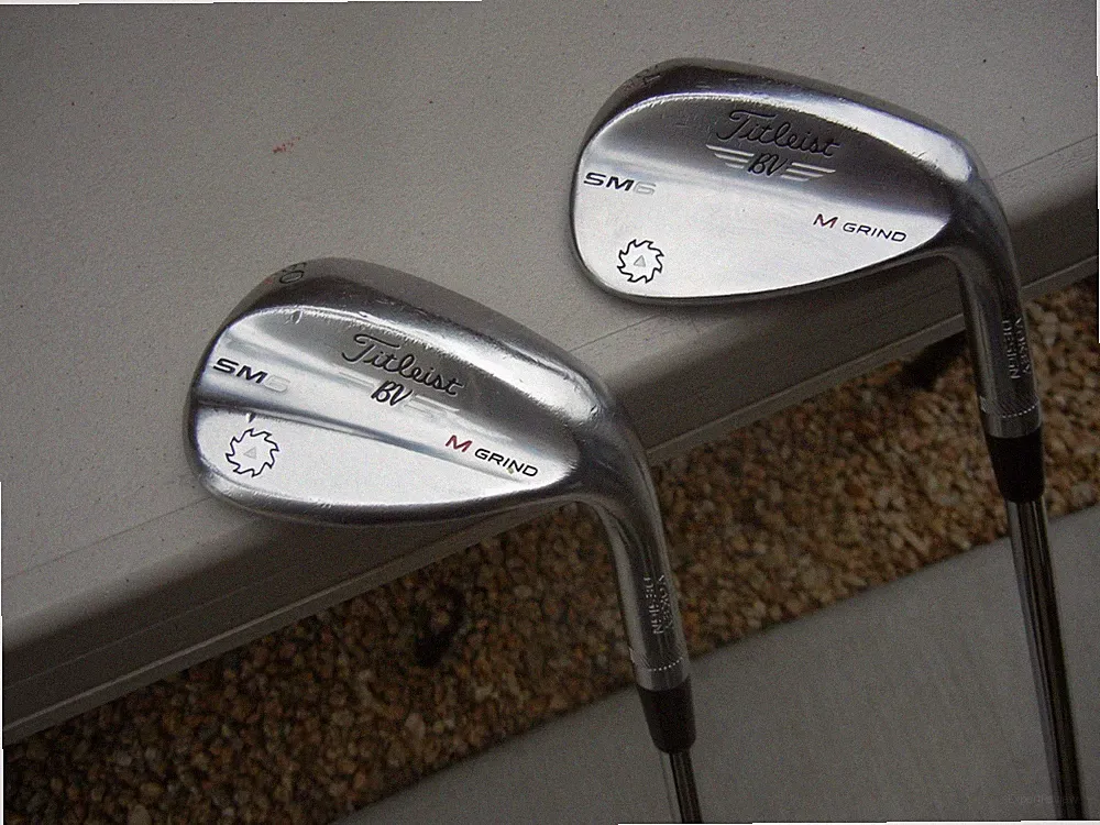 Lot of 2 Golf Clubs : TITLEIST BV SM6 M GRIND VOKEY Wedges 54, 60 - EXCELLENT!