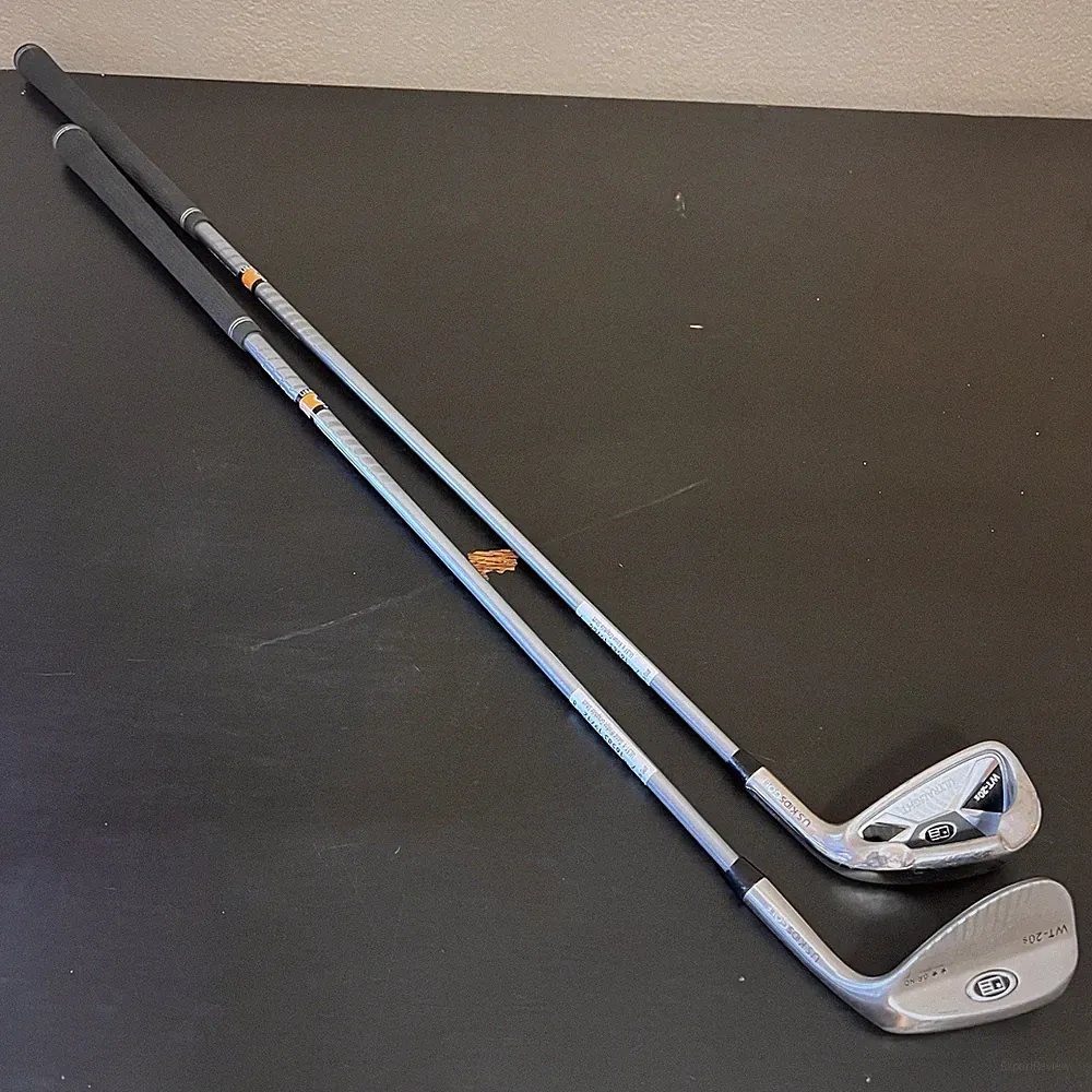Lot of 2 US Kids Golf USKG 51 Clubs Sand Wedge + 6 Iron Graphite EUC