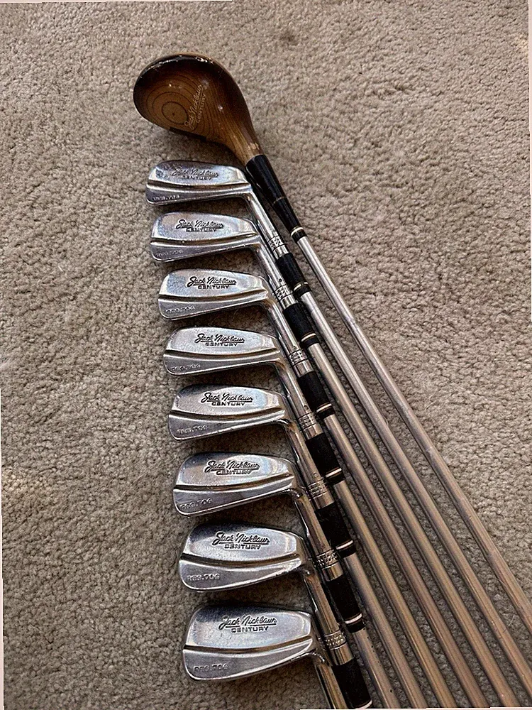 MacGregor Jack Nicklaus Century 706 Complete Blade Iron Set 2-9 + Persimmon Wood