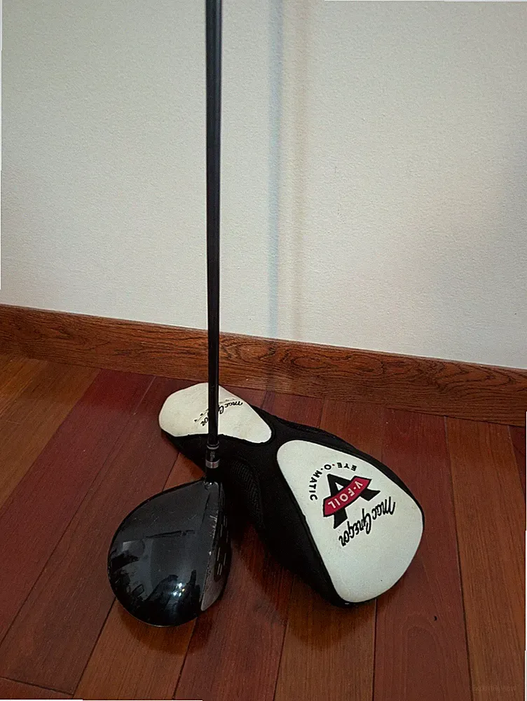 MacGregor M42 VFoil Eye-O-Matic 11° Driver RH Regular Flex