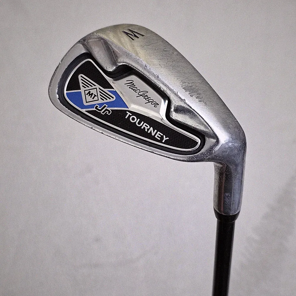 MacGregor MT Jr Tourney Pitching Wedge RH Youth Graphite Shaft Golf Club Silver