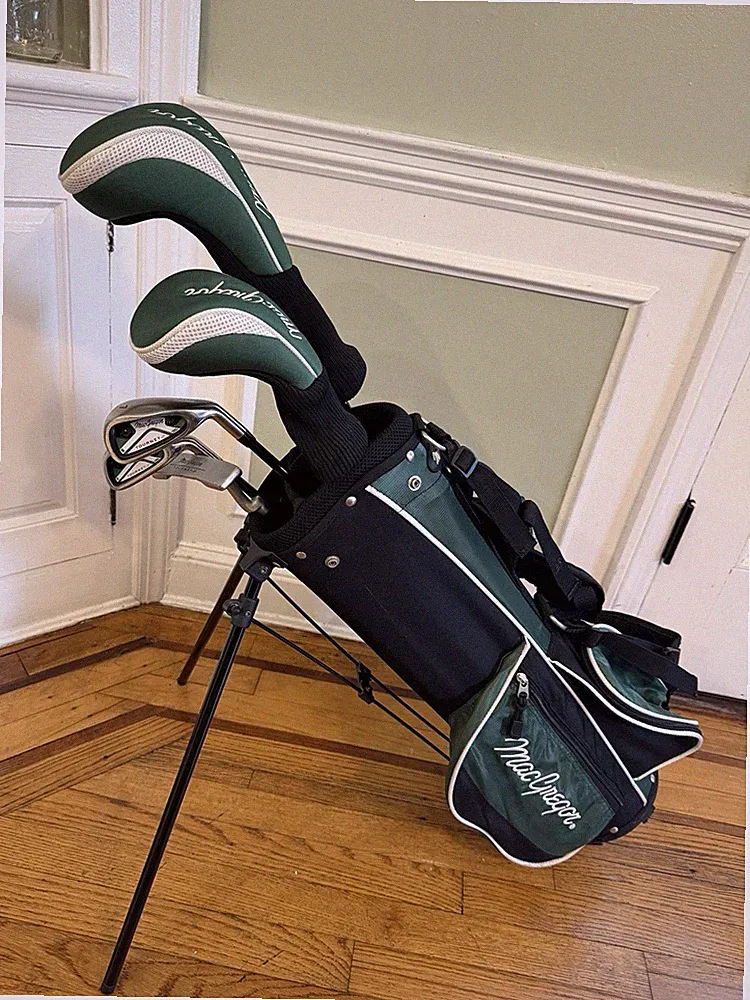 MacGregor Tourney MT Junior, Kids Set 7, 9, Putter, Irons, 1, 4h Great Condition