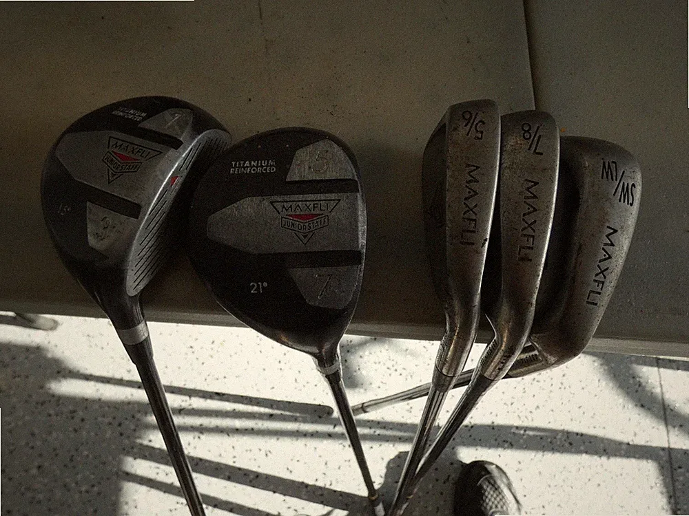 MAXFLI JR JUNIOR STAFF GOLF CLUBS 6 PIECE SET