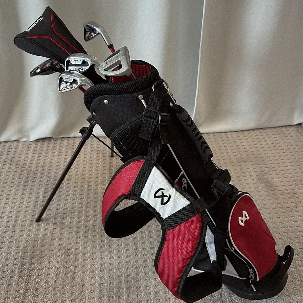 Maxfli Kids JUNIOR Rev 2 RH - (6) Club Set + 5-way Divider Bag
