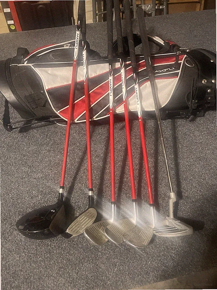 Maxfli Kids JUNIOR Rev 2 RH - (6) Club Set + 5-way Divider Bag !!