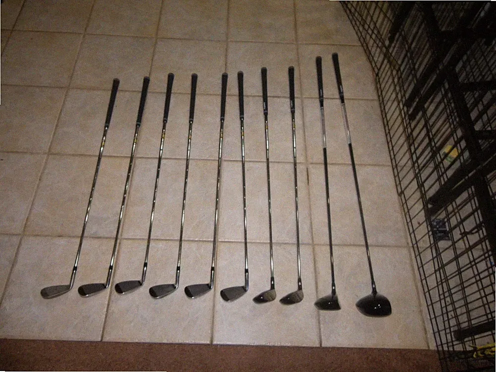 MAXFLI Revolution Men's RH 10 Golf Club Set 1 & 3 Wood, 3i, 4i, 5-9 Iron, & PW