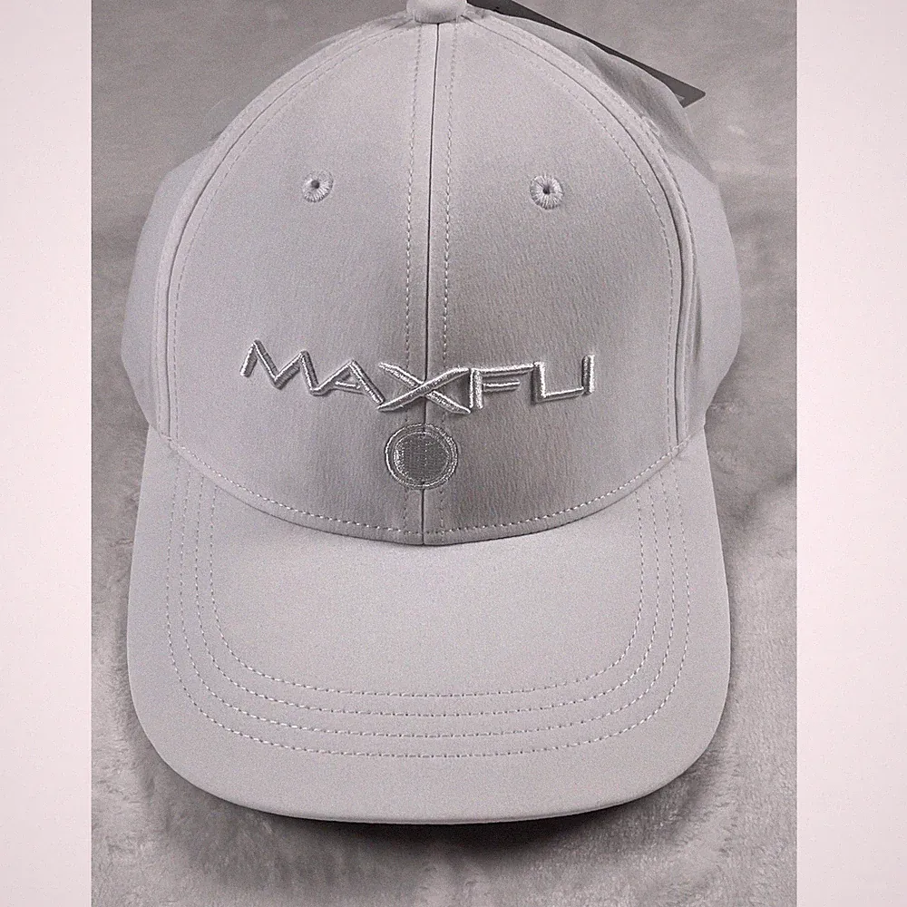 Maxfli Tour Men's Tech Cap WHITE 3D Logo Golf Hat Strap Back OSFM NWT NEW