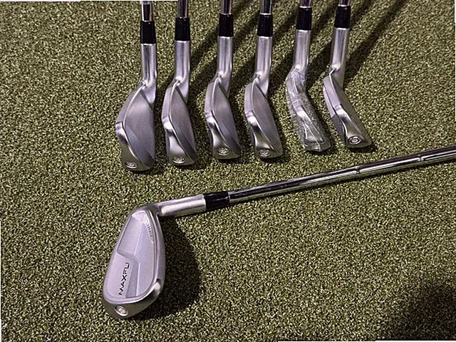 MAXFLI XC3 IRONS (5-AW) TT DYNAMIC GOLD MID 100 S300