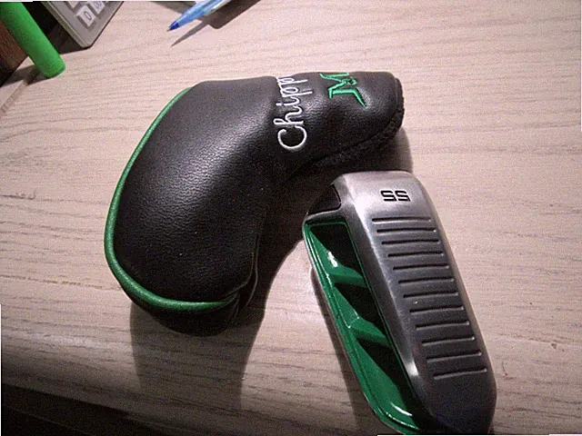 Mazel 55 Degree chipping wedge. very good!! with headcover, Righthanded, 35 in.