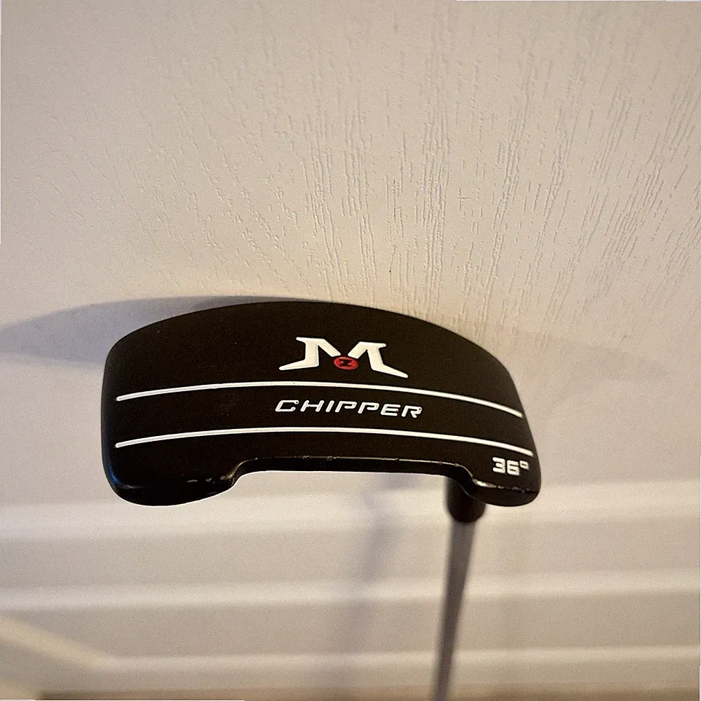 Mazel Chipper 36 Degree Black, 35” Right Handed With Head Cover Good Condition