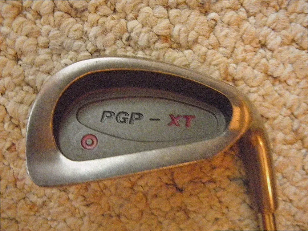 Men right handed regular steel Pinemeadow PGP-XT single iron 8 iron