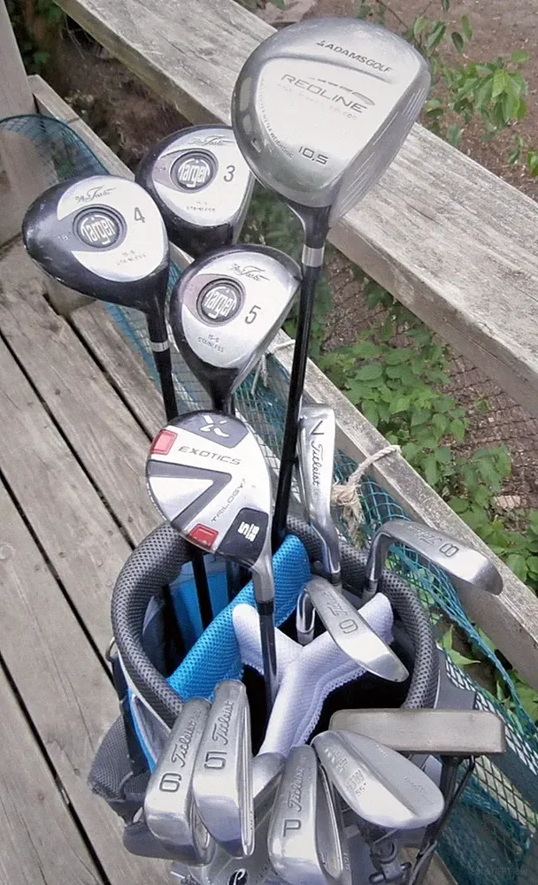 Men's Full 14 Golf Club Set & Bag. Titleist. PING, Adams..Regular Graphite Flex.