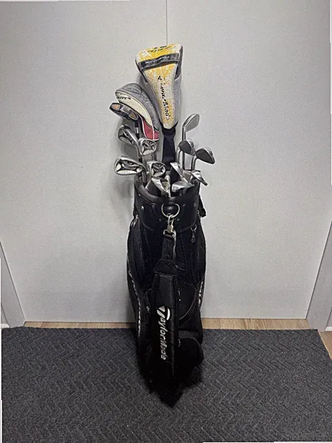 Men's Golf Set w/ Taylormade Driver/Irons/Bag - 14 Clubs - S Flex - RH