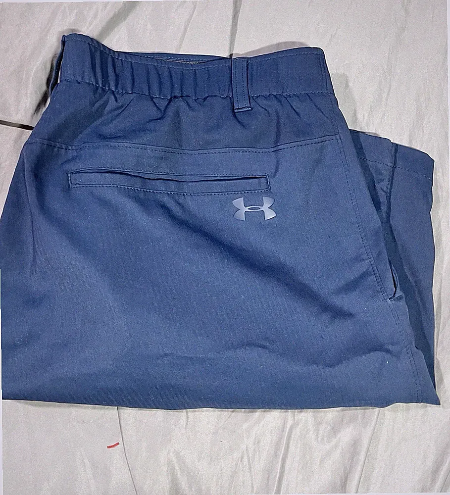 Men's Under Armour Heatgear Golf Shorts Size 38 Navy Blue Flat Front