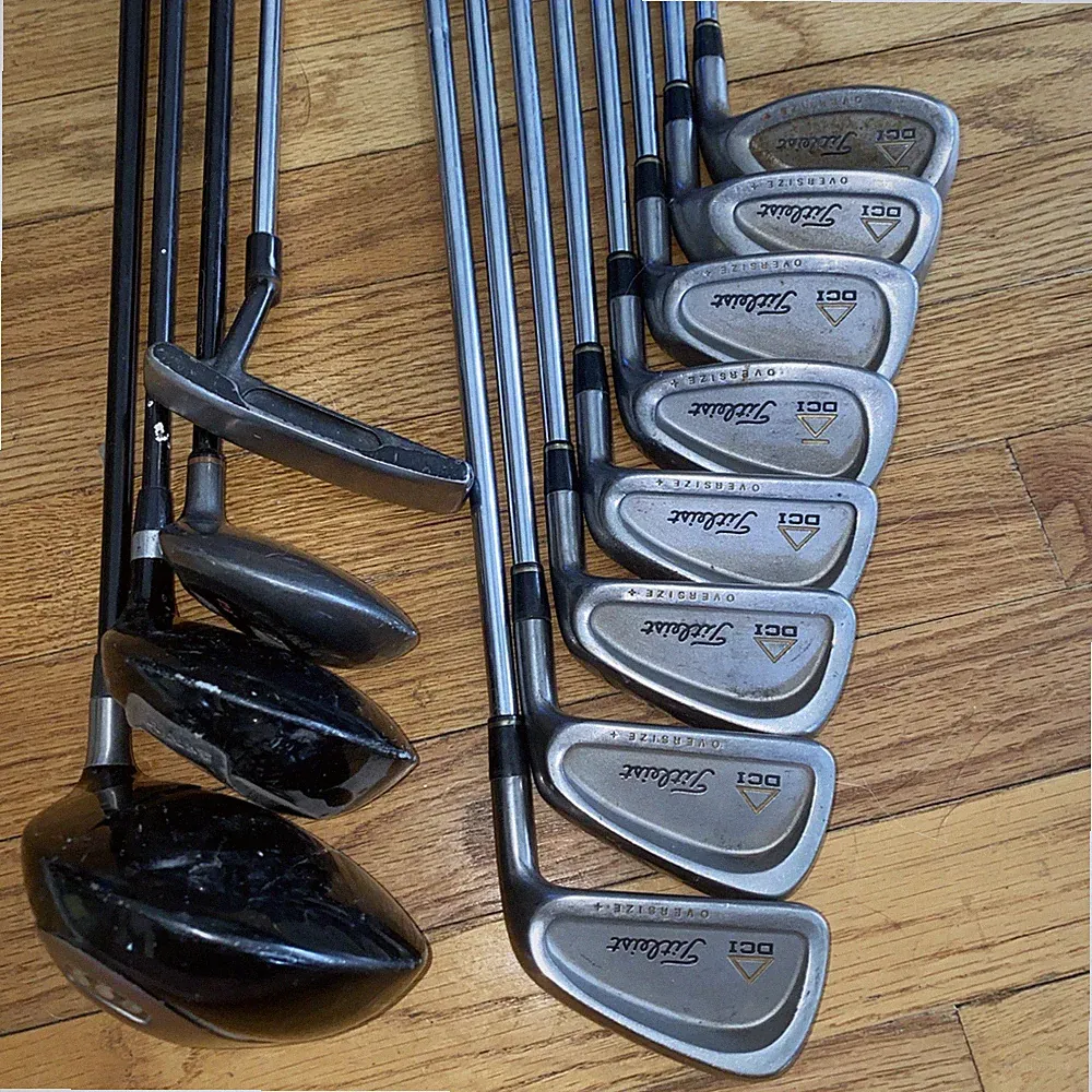 Mens Right-Handed Complete Golf Club Beginner Set - Taylormade, Titleist READ