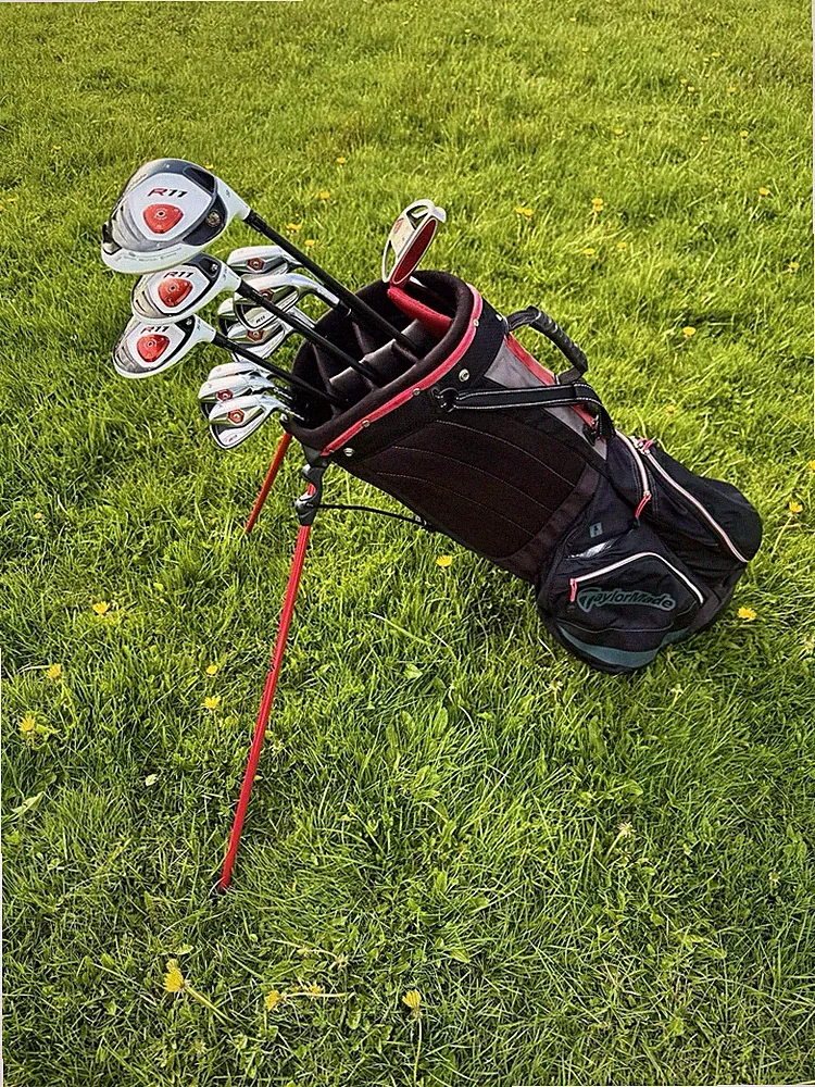 Mens TaylorMade R11 Full Golf Clubs Set Regular Flex Drivers Irons Putter Bag