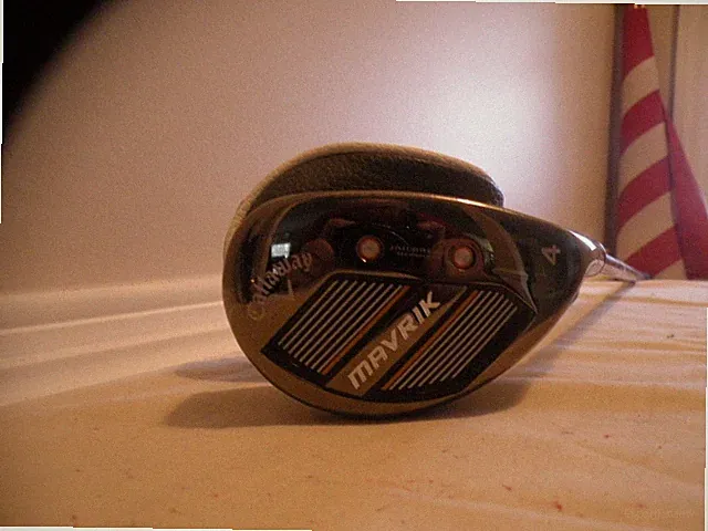 MIN CALLAWAY MAVERIK #4 HYBRID, RH, 20 DEG., PROJECT X CATALYST, "R" FLEX, COVER