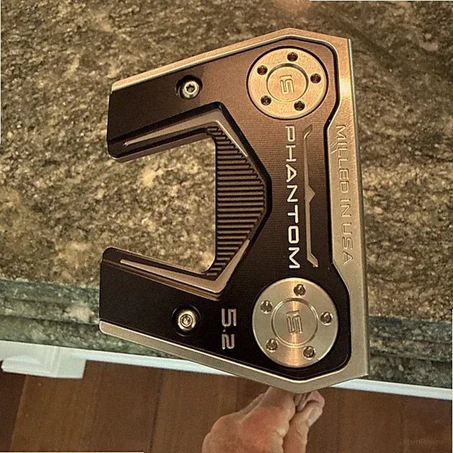 Mint Scotty Cameron 2025 Phantom 5.2 Putter 35" W/ Head Cover