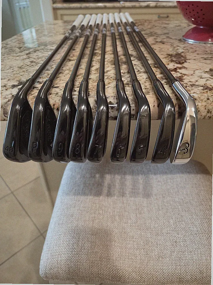 Titleist 718 AP3 Black Edition Iron Set