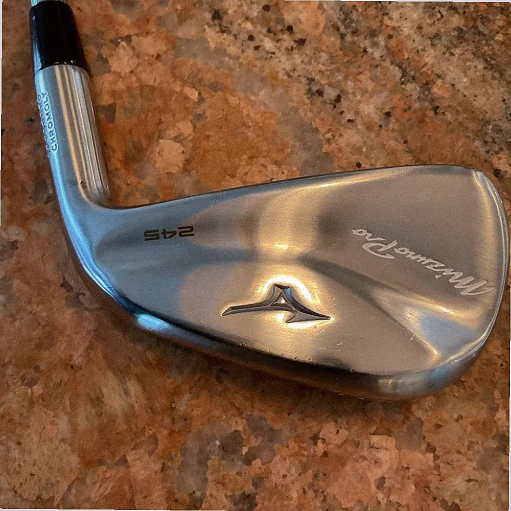 Mizuno Iron Set 5-PW GW Dynamic Gold Mid 100 R300 steel shafts.