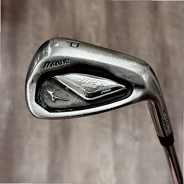 Mizuno JPX 825 Pro Pitching Wedge PW Dynamic Gold Regular Flex Steel R300 RH